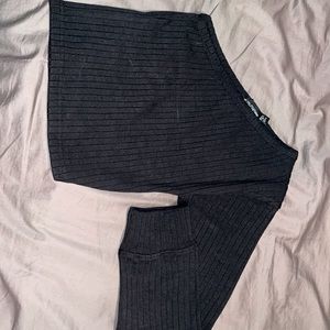 One shoulder black cropped top